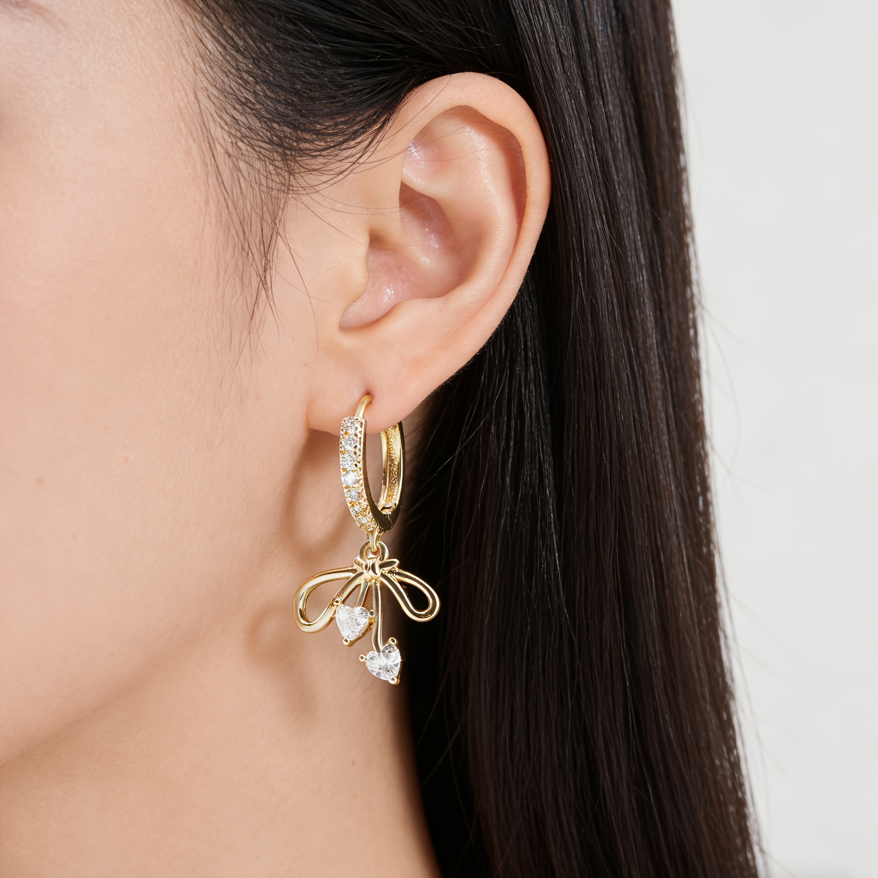 Women's Exquisite Copper-set Synthetic Zirconia Bow Pendant Earrings